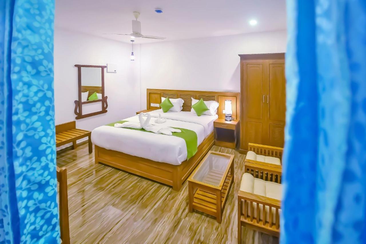Princess De Munnar - 3 Star Hotel Thiruvananthapuram Exterior foto