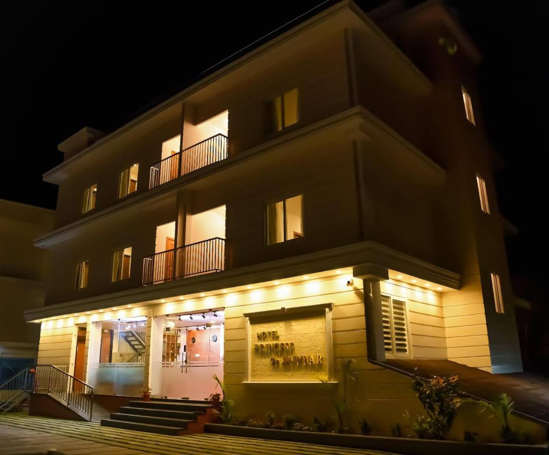 Princess De Munnar - 3 Star Hotel Thiruvananthapuram Exterior foto