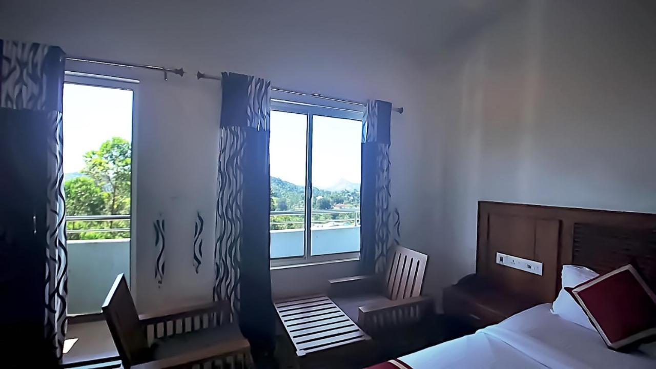 Princess De Munnar - 3 Star Hotel Thiruvananthapuram Habitación foto